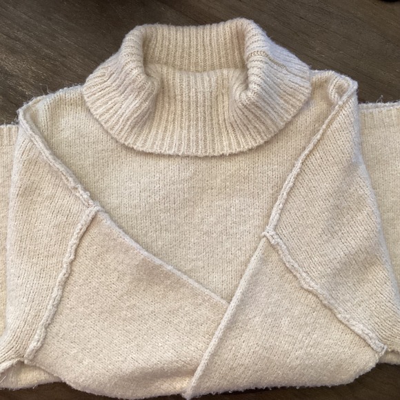 PrettyGarden Cream Oversized Turtleneck Sweater Cozy Knit Women Size L - Picture 7 of 7